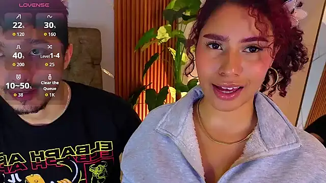 Snapshot of charlottee_white chatting on July 3, 8:48 pm charlottee white online show from July 3, 8:48 pm