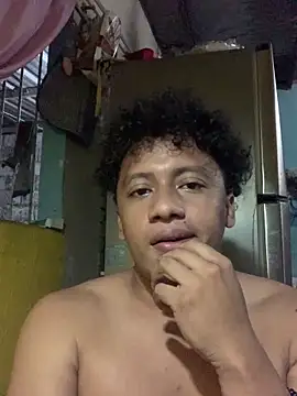 Snapshot of bananero76 chatting on January 12, 1:21 am bananero76 online show from January 12, 1:21 am