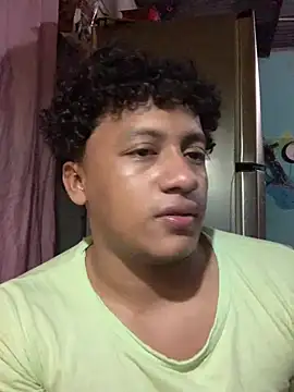 Snapshot of bananero76 chatting on January 13, 5:12 am bananero76 online show from January 13, 5:12 am