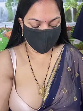 FlatVincy4 online show from November 11, 3:39 am