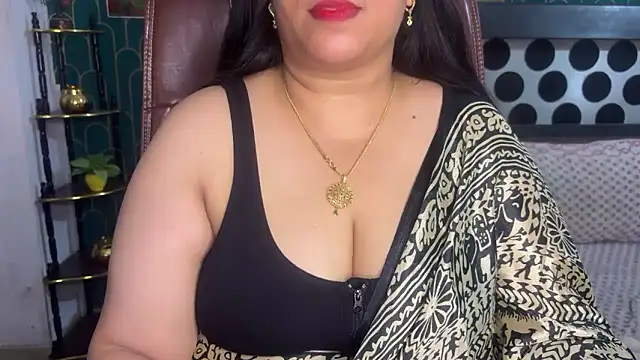 FlatVincy4 online show from May 21, 10:55 am