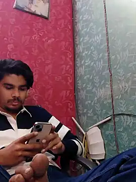 Snapshot of dannyD06969 chatting on February 14, 7:16 am dannyD06969 online show from February 14, 7:16 am