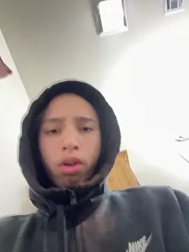 qbaby96 online show from January 29, 11:56 pm