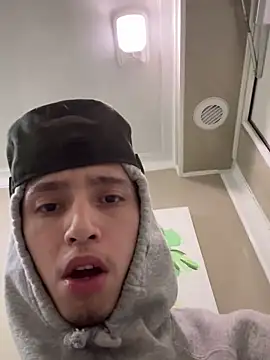 qbaby96 online show from February 7, 7:07 am