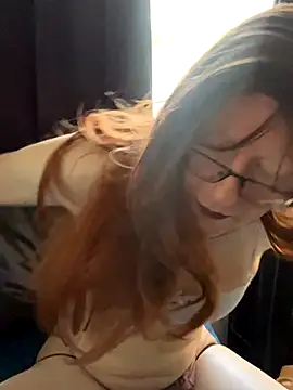 Valerie-4-U online show from October 25, 8:55 am