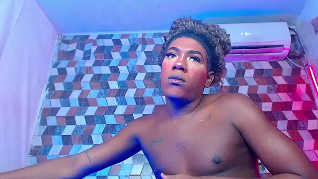 Snapshot of newgroupxxx chatting on March 3, 2:04 pm newgroupxxx online show from March 3, 2:04 pm