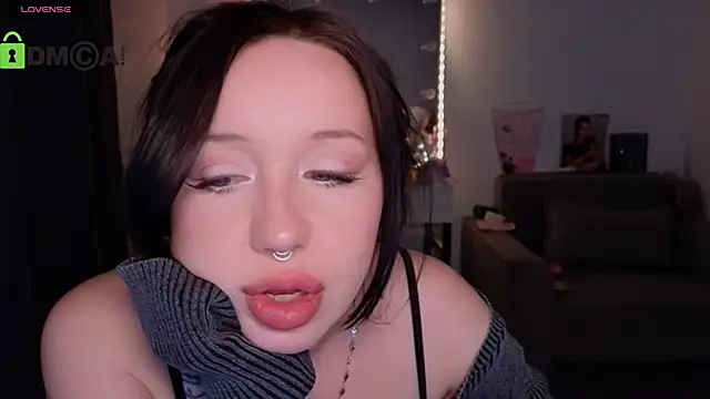 MoranaMissGod online show from December 4, 7:44 pm