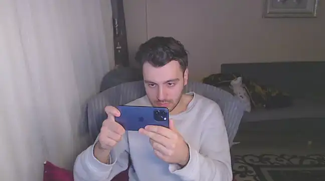 handsomeee04 online show from March 7, 9:38 pm