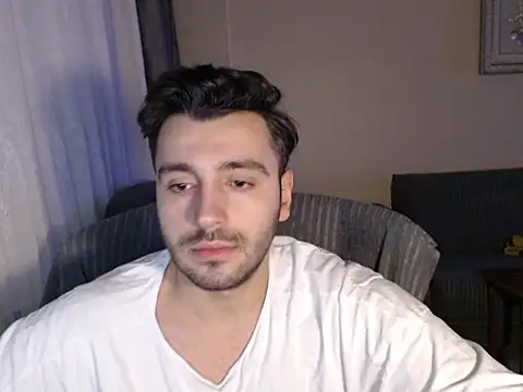 handsomeee04 online show from November 15, 9:54 pm