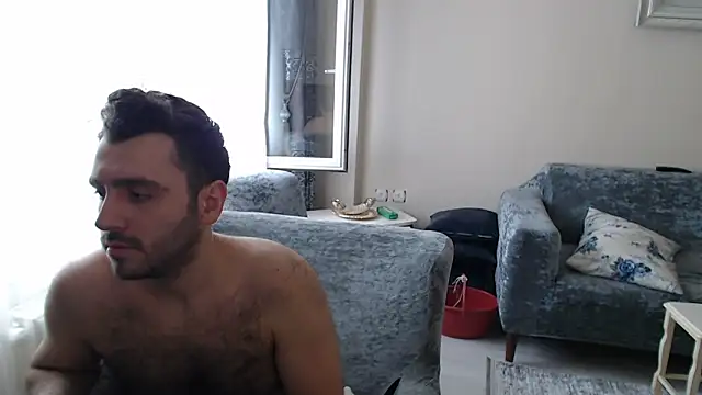 handsomeee04 online show from May 12, 11:29 am