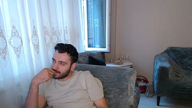 handsomeee04 online show from May 22, 3:13 am