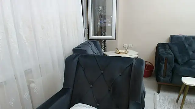 handsomeee04 online show from May 29, 8:40 pm