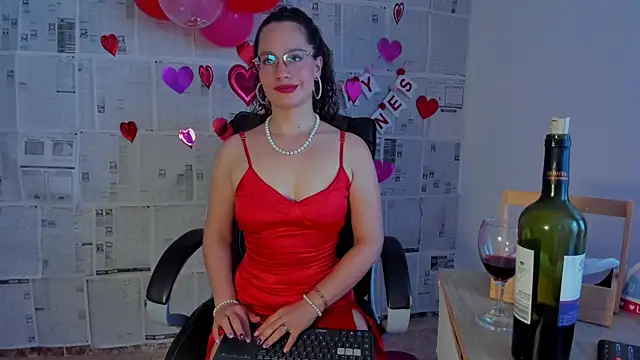 emmaTorres1 online show from February 14, 5:46 pm