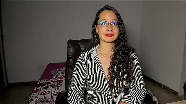 emmaTorres1 online show from February 28, 11:23 pm