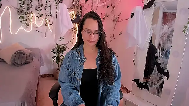 emmaTorres1 online show from October 22, 3:23 pm