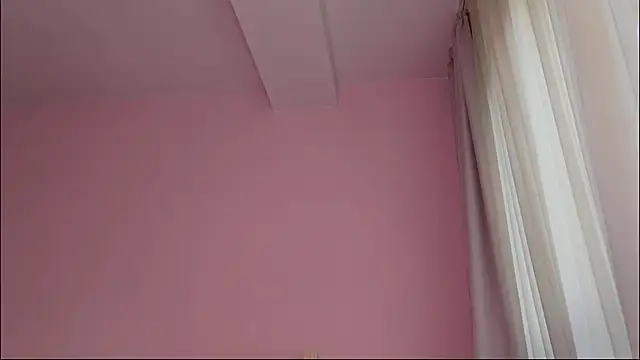 Snapshot of Naalani chatting on October 22, 6:24 am Naalani online show from October 22, 6:24 am