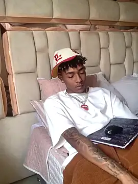 Boy cock18 online show from February 16, 4:53 pm