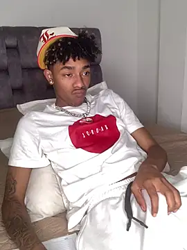 Boy cock18 online show from March 8, 8:22 am