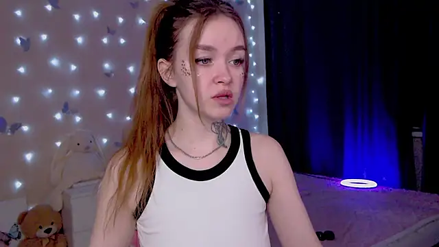 Snapshot of Naughty_Mable chatting on February 7, 2:04 am Naughty Mable online show from February 7, 2:04 am