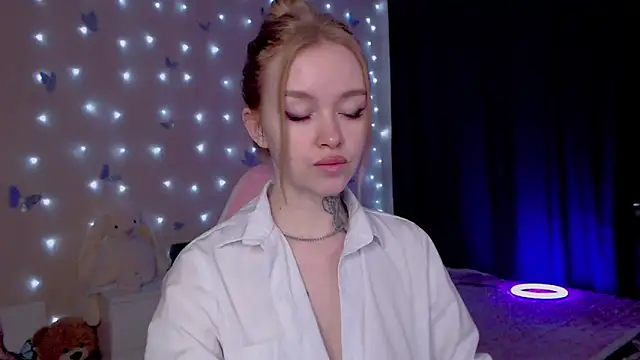 Snapshot of Naughty_Mable chatting on February 20, 6:26 am Naughty Mable online show from February 20, 6:26 am