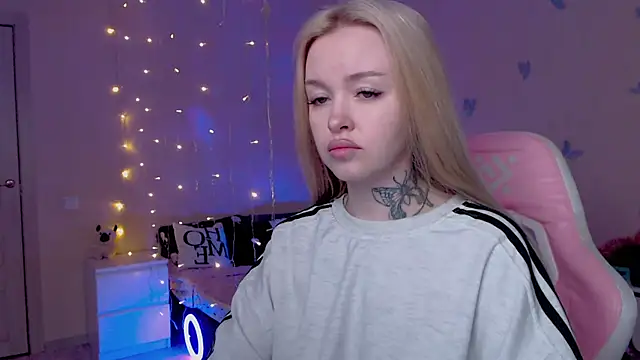 Naughty Mable online show from April 14, 12:16 am