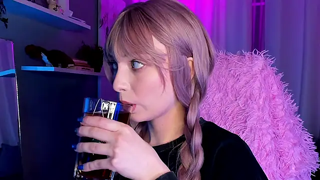 Snapshot of forget_me_not_eve chatting on January 16, 2:41 pm forget me not eve online show from January 16, 2:41 pm