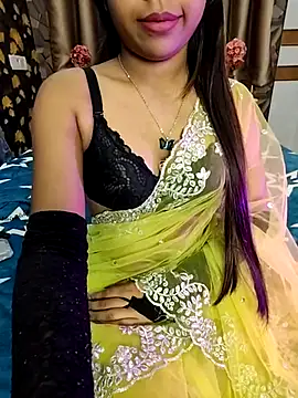 Little  Lia online show from March 6, 3:02 pm