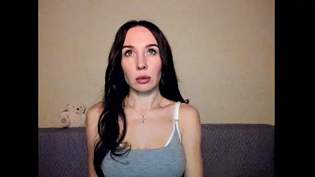 Snapshot of One_of_the_girls chatting on February 16, 6:54 pm One of the girls online show from February 16, 6:54 pm