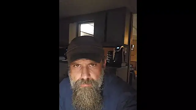 zaneporter46 online show from October 6, 11:46 pm