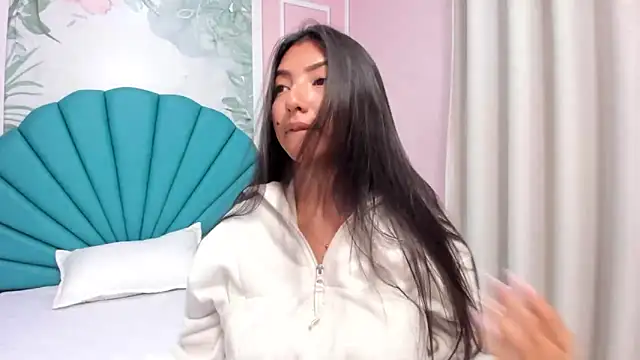 Snapshot of Daphne_Fox_ chatting on March 1, 2:15 am Daphne Fox online show from March 1, 2:15 am