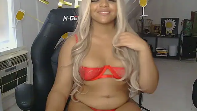 Snapshot of jaslenelovely chatting on December 31, 7:29 pm jaslenelovely online show from December 31, 7:29 pm