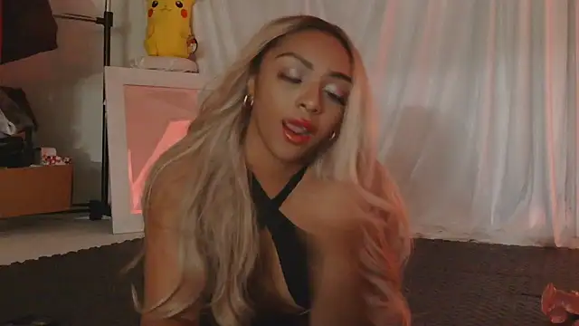 Snapshot of jaslenelovely chatting on January 4, 4:00 pm jaslenelovely online show from January 4, 4:00 pm