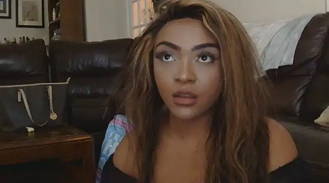 Snapshot of jaslenelovely chatting on January 22, 6:41 pm jaslenelovely online show from January 22, 6:41 pm