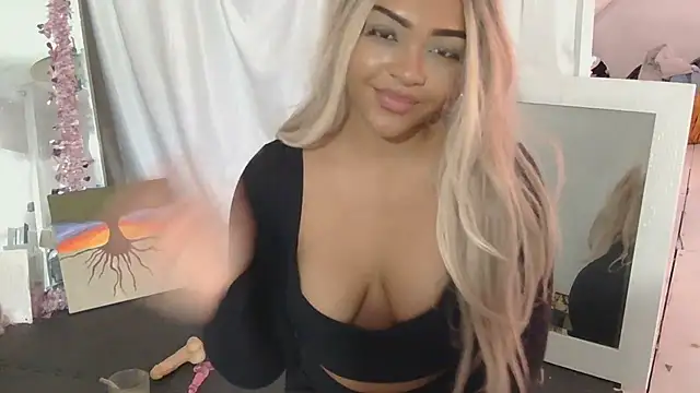 Snapshot of jaslenelovely chatting on February 4, 5:55 pm jaslenelovely online show from February 4, 5:55 pm