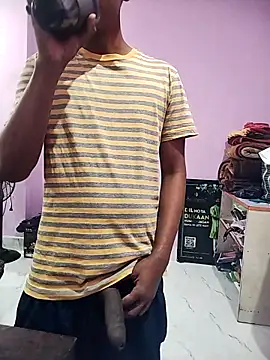 PLAYBOYYRAAJ online show from November 28, 2:20 pm