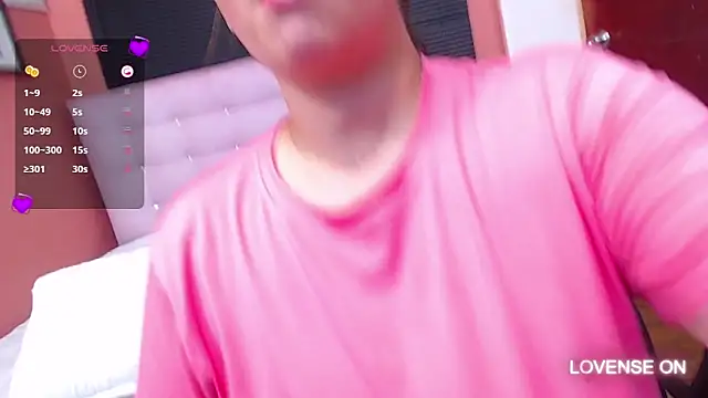 Snapshot of MommyHelpsmee chatting on March 7, 7:49 pm MommyHelpsmee online show from March 7, 7:49 pm