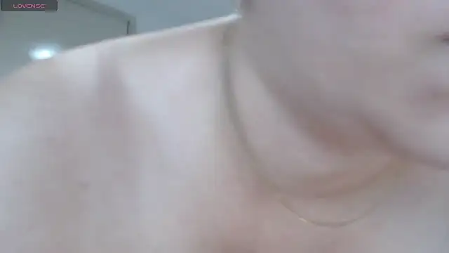 MommyHelpsmee online show from December 1, 11:10 pm