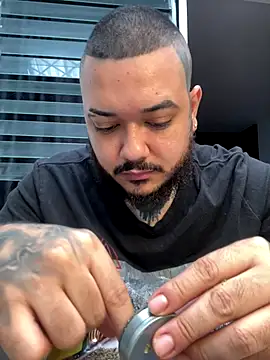 El Titan1998 online show from November 12, 12:05 pm