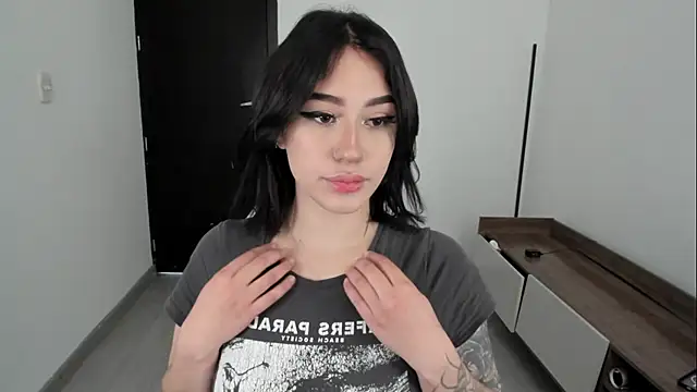 heavensoul1 online show from May 5, 1:52 pm