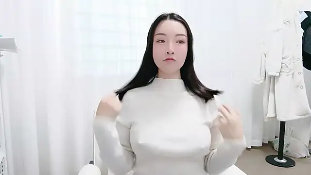 Lucky-kaka999 online show from December 3, 1:35 am