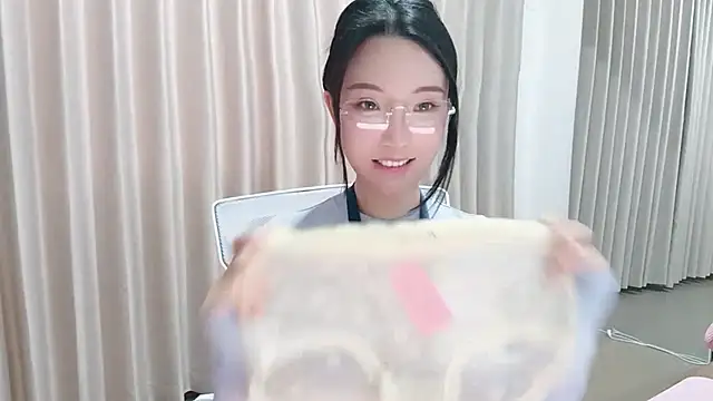 Lucky-kaka999 online show from March 11, 7:25 am