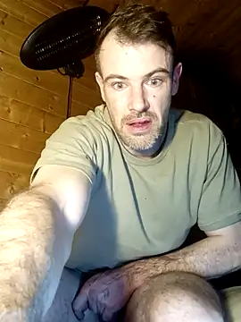 Snapshot of Eddyfrancis87 chatting on February 18, 1:23 am Eddyfrancis87 online show from February 18, 1:23 am