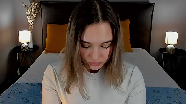 Snapshot of AngelicaKleee chatting on February 20, 7:34 am AngelicaKleee online show from February 20, 7:34 am