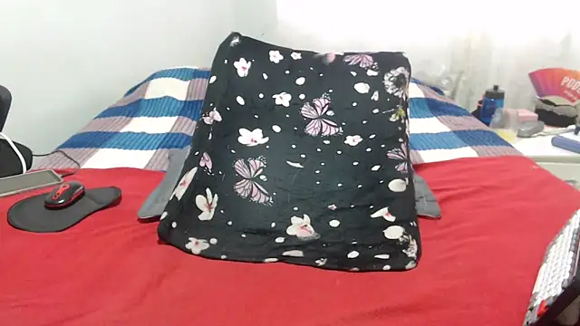 Girlhornyx online show from November 13, 7:24 pm