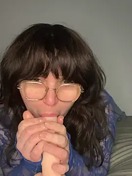  dwhorekin  online show from February 5, 8:57 pm