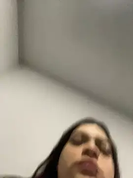 Snapshot of Sophia_cyrus11 chatting on January 5, 10:43 am Sophia cyrus11 online show from January 5, 10:43 am