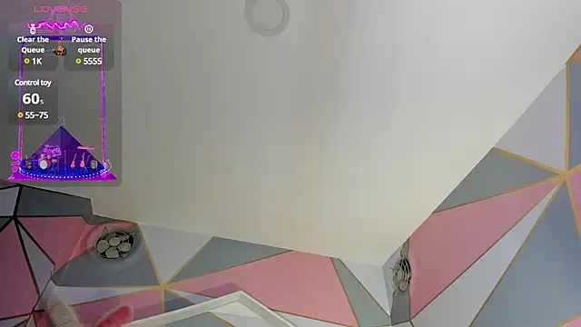 stefany duque1  online show from February 5, 8:54 am