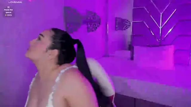 stefany duque1  online show from February 4, 3:23 am