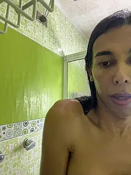 Snapshot of Ebonyxprincess_ chatting on April 4, 9:23 pm Ebonyxprincess online show from April 4, 9:23 pm