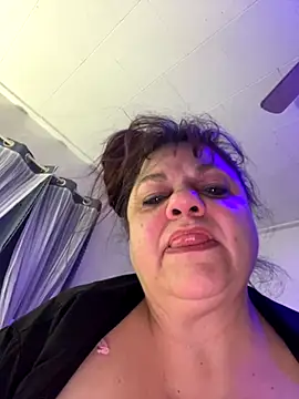 Luciouslouise72xh online show from November 30, 12:42 pm